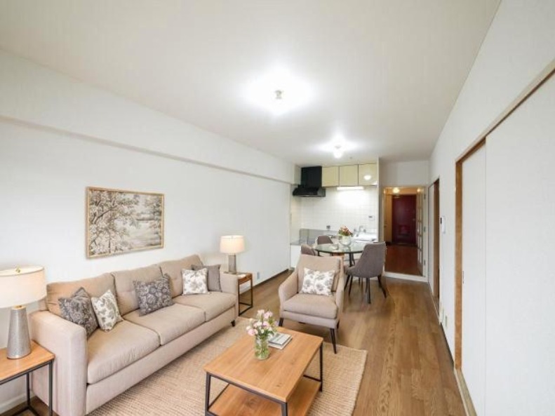 居室・リビング　CGで家具等を配置したもので家具等は含まれません