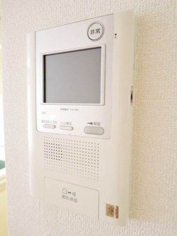 セキュリティ　写真は同タイプ住居です。