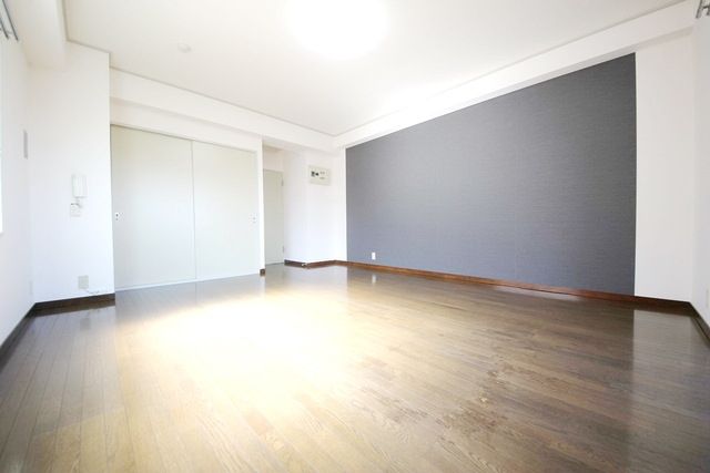 居室・リビング　※別号室イメージです