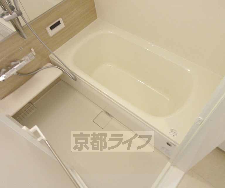 バス・シャワールーム　リラックスできるバスルーム・