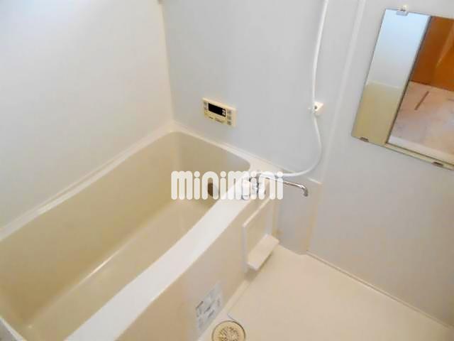 バス・シャワールーム　バスルームです。