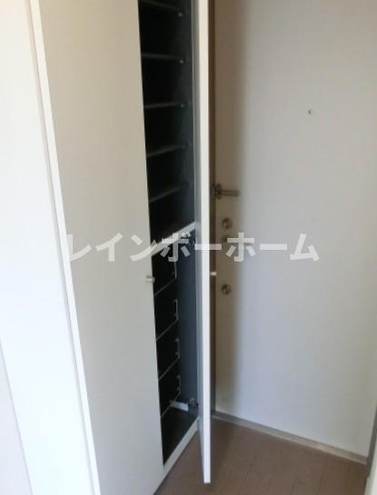 玄関　ゆったりとした玄関です