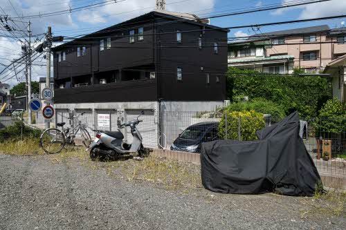 建物外観　駐輪場