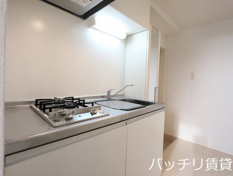 キッチン　同型タイプの為、現状を優先致します。