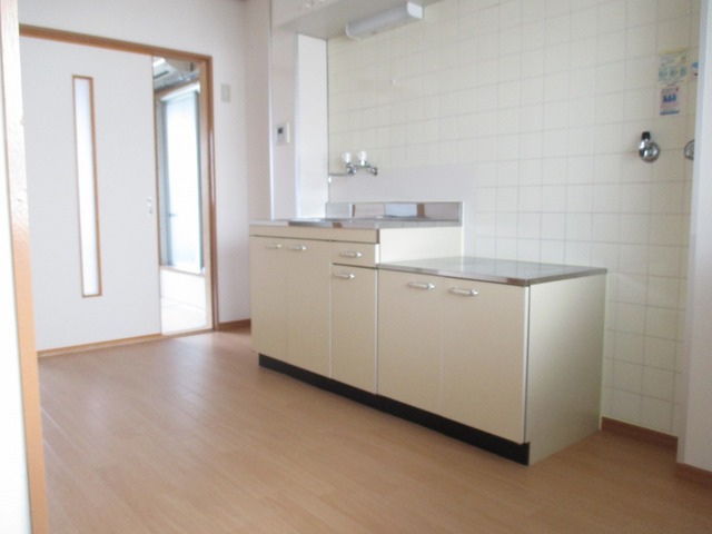 居室・リビング　明るくキレイなお部屋です