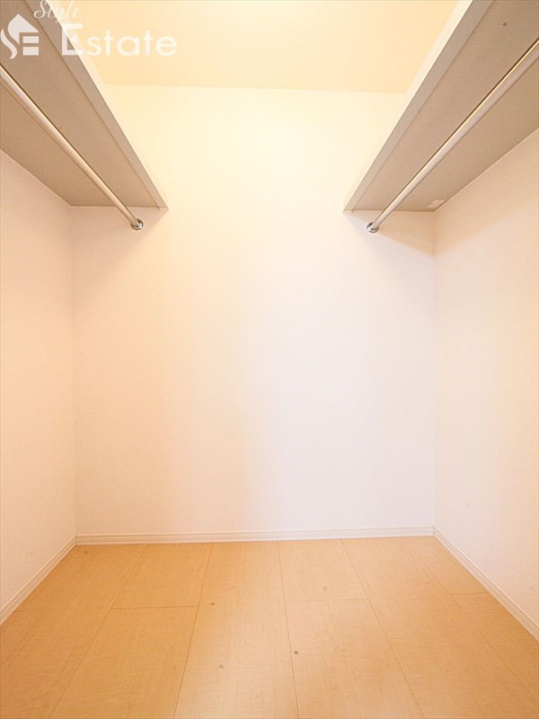 収納　ウォークインクローゼット