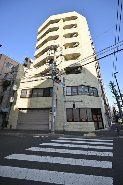 建物外観　落ち着いた雰囲気の外観です