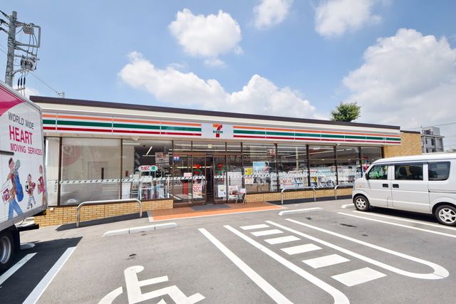 コンビニ　セブンイレブン（コンビニ）まで450m