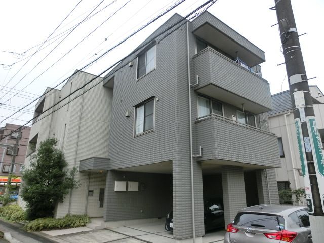 建物外観　駅徒歩8分です。