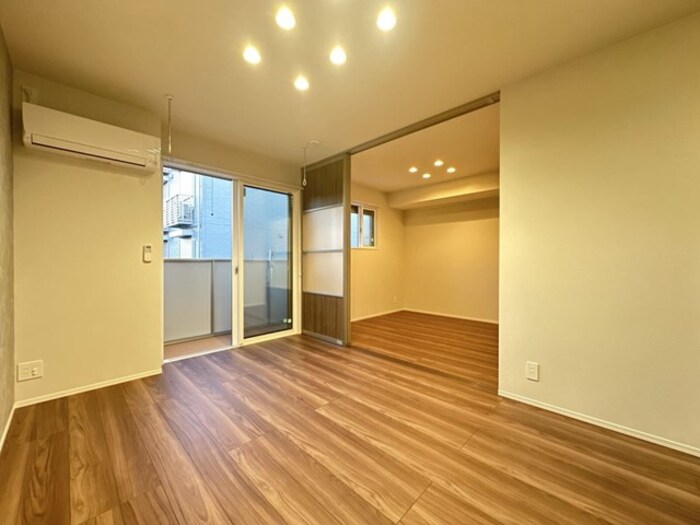 居室・リビング　リビング