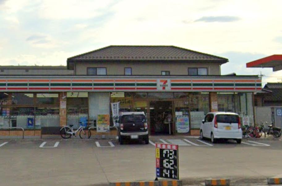 コンビニ　セブンイレブン 佐野堀米東店（コンビニ）まで578m