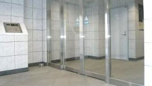 セキュリティ　エントランス