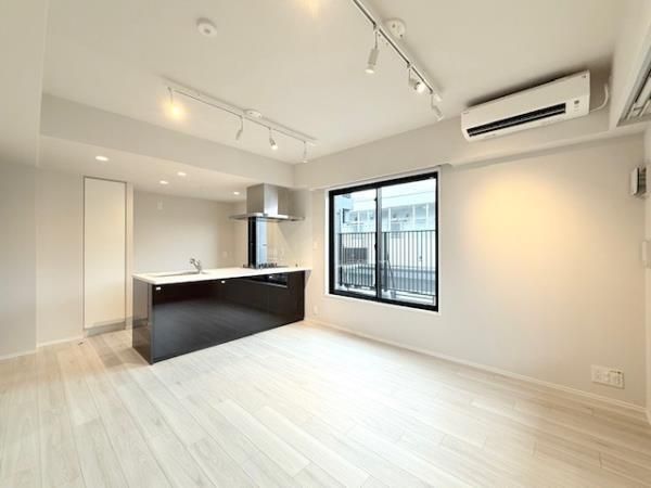 居室・リビング　ゆったり過ごせる居間です