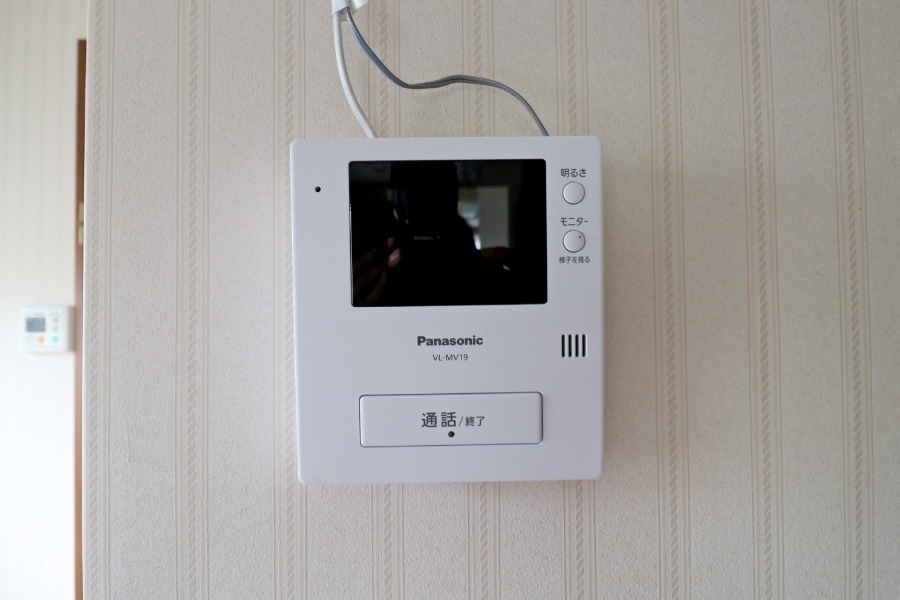 セキュリティ　モニター付きインターホン