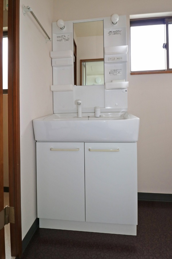 洗面設備　洗面化粧台