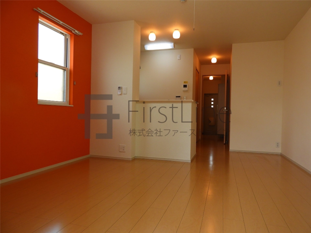 居室・リビング　別号室の写真です