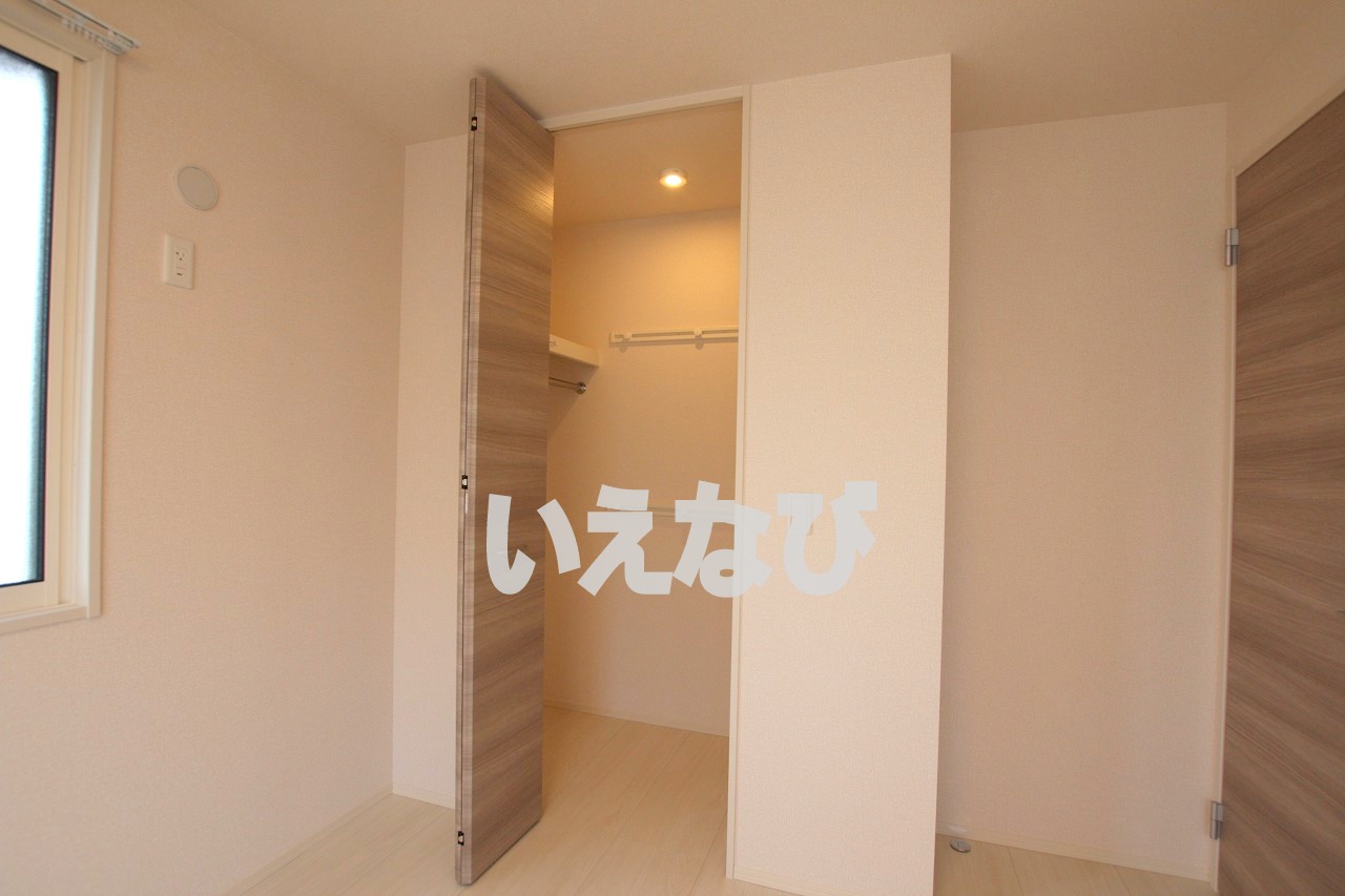 収納　ウォークインクローゼット