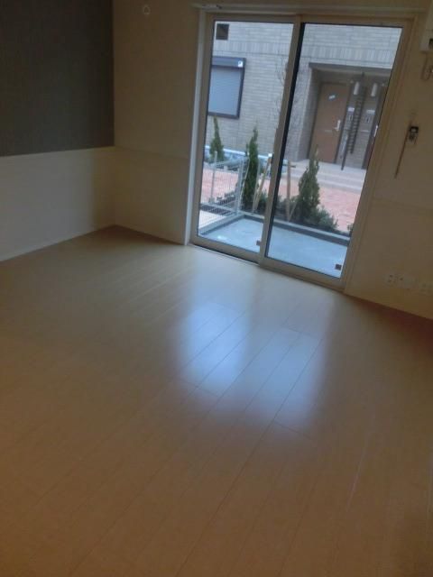 居室・リビング　広々としたリビング