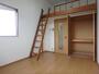 居室・リビング　角部屋で二面採光の明るいお部屋です☆