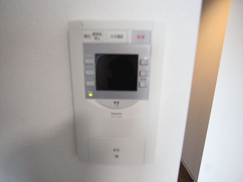 セキュリティ　TVモニター付きインターホン