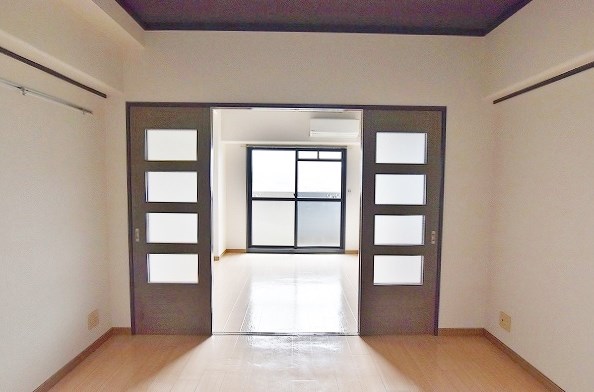 居室・リビング　★洋室6.5帖★