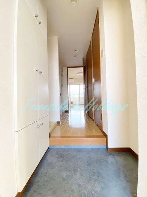 玄関　お履き物が多い方にもおすすめ♪