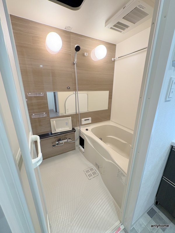 バス・シャワールーム