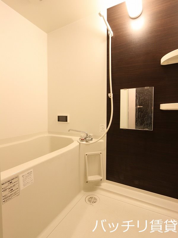 バス・シャワールーム　画像は同シリーズタイプの為、現状優先になります。