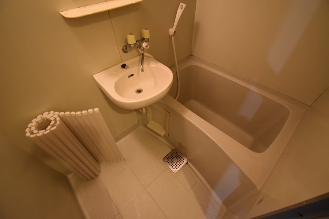 バス・シャワールーム　日々の暮らしに欠かせないお風呂です