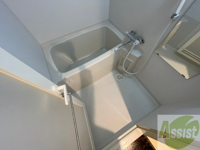 バス・シャワールーム　お風呂です。ゆっくりお風呂につかるのも体に良いですね～