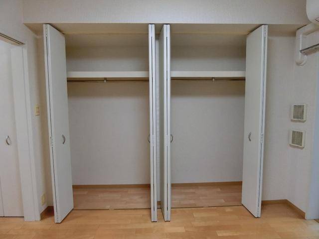収納　クローゼット有ります