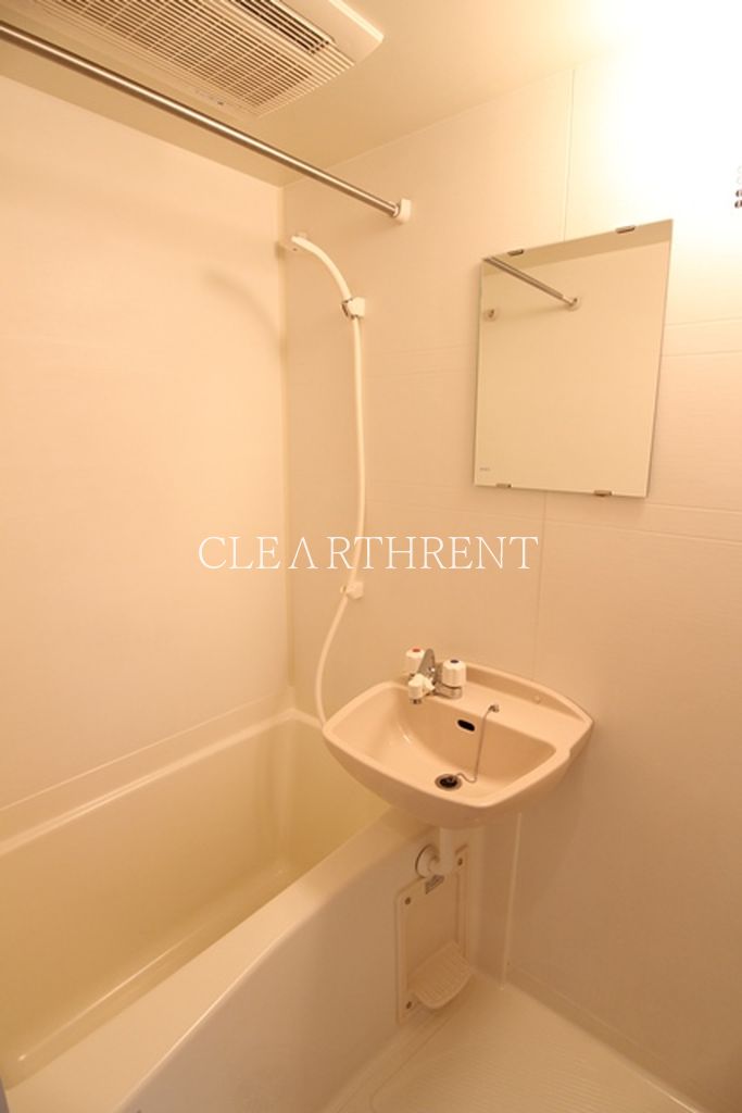 バス・シャワールーム　同タイプ別住戸写真となります。現況と異なる場合がございます。