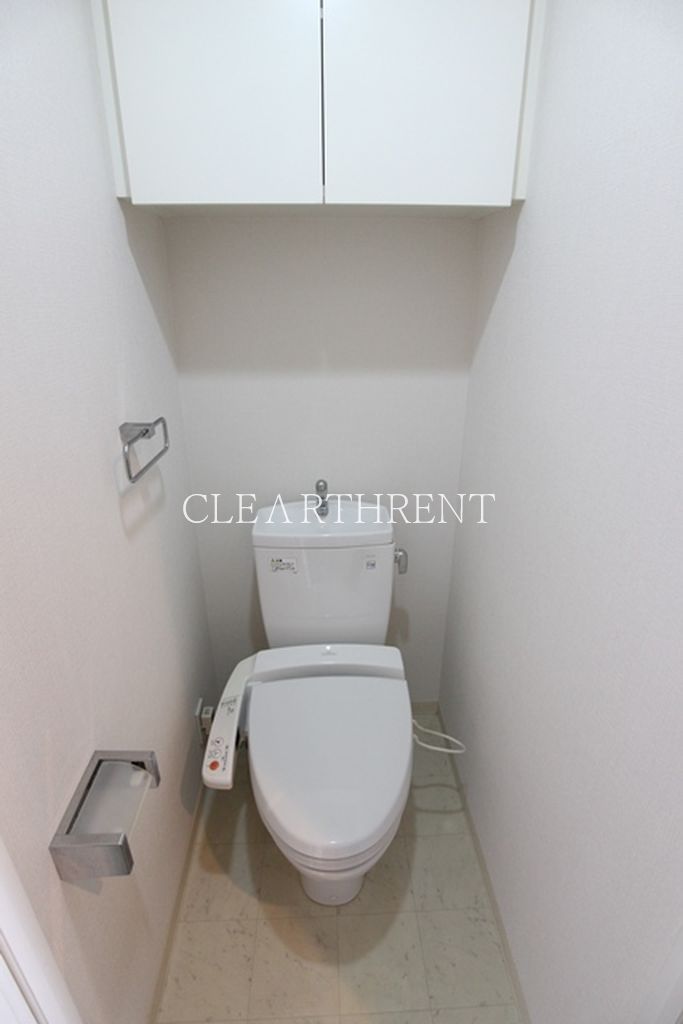 トイレ　同タイプ別住戸写真となります。現況と異なる場合がございます。