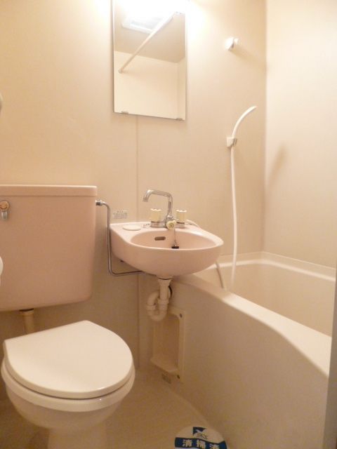 バス・シャワールーム　お部屋探しは株式会社　タウンハウジング　までお気軽にお問合…