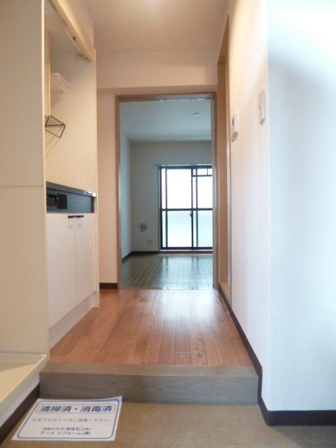 玄関　お部屋探しは株式会社　タウンハウジング　までお気軽にお問合…