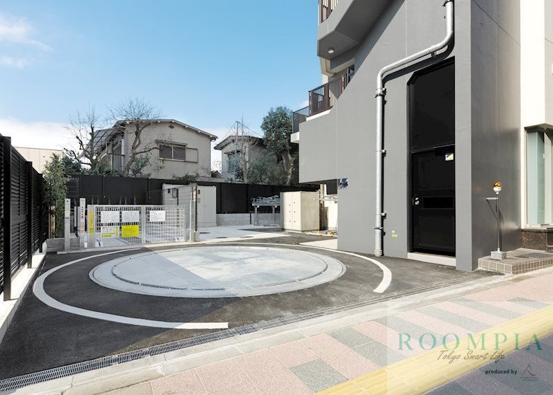 駐車場　駐車場