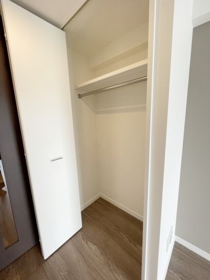 収納　ハンガーラック付きで楽々収納♪