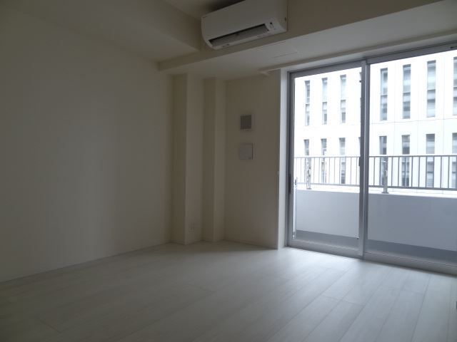 居室・リビング　綺麗なフローリングです