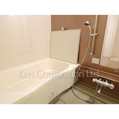 バス・シャワールーム　同タイプ12階のお部屋を撮影。仕様が異なることがあります。