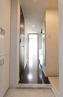 玄関　★玄関、広々スペース★