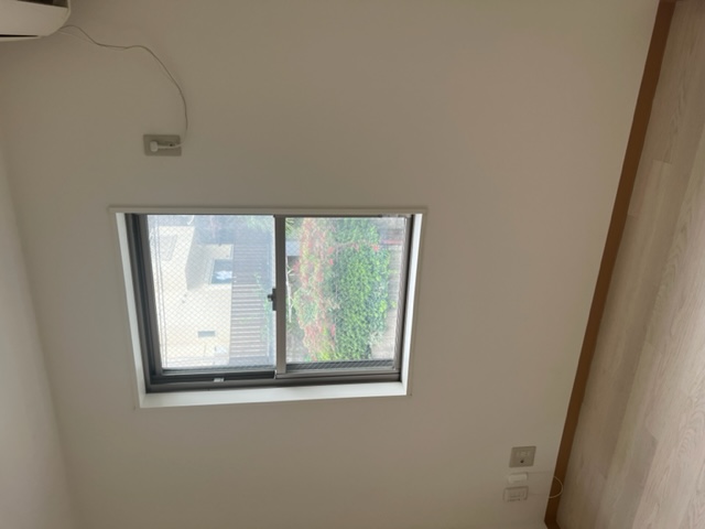 その他　エアコンつき