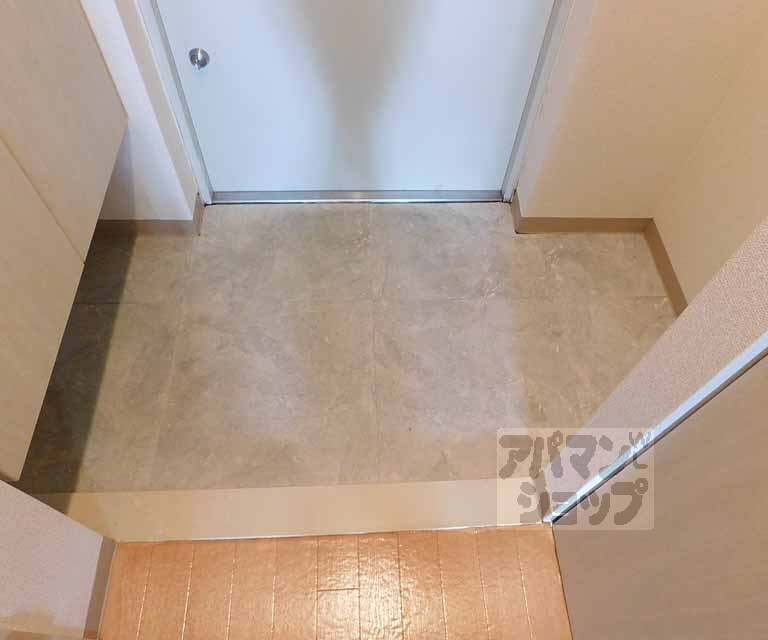 玄関　広々とした玄関です