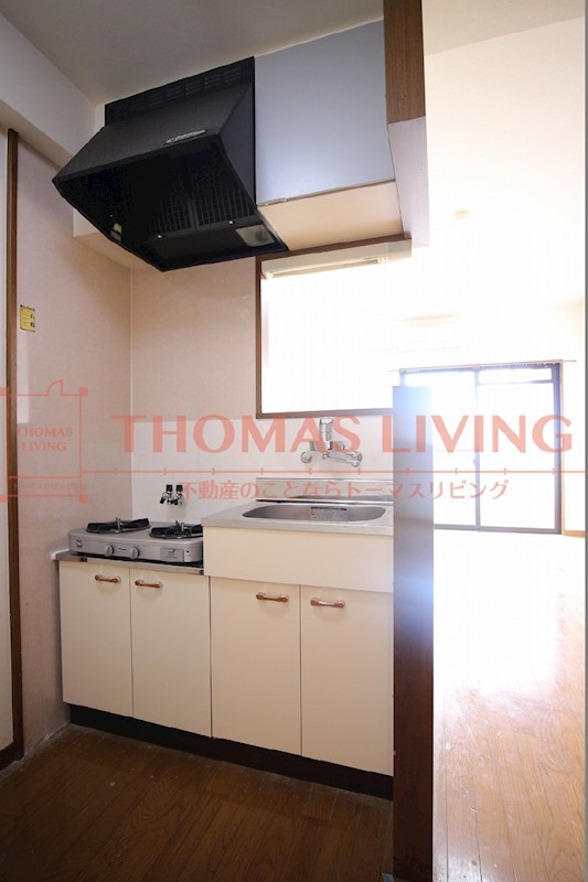 キッチン　お料理しながらTVが見れるカウンターキッチンです。