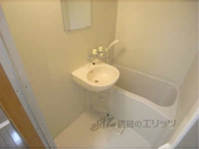 バス・シャワールーム　バス