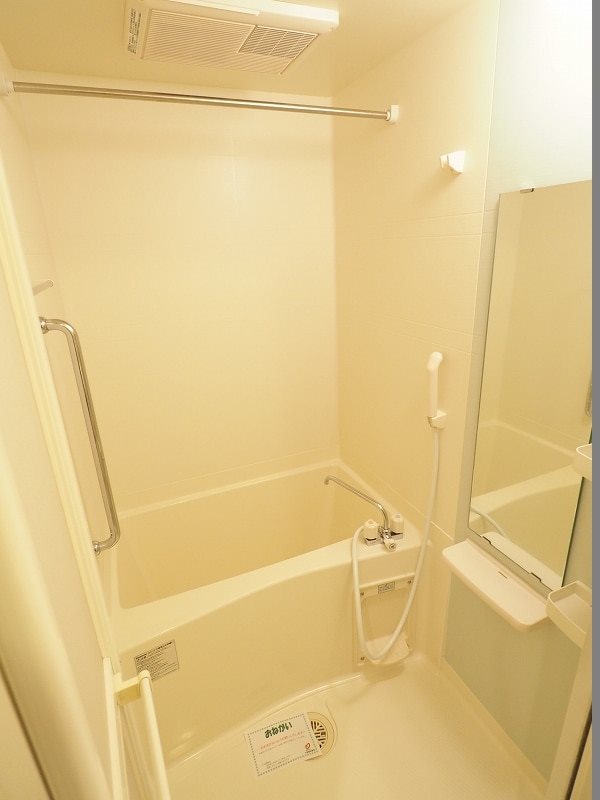 バス・シャワールーム　※別号室の写真です。