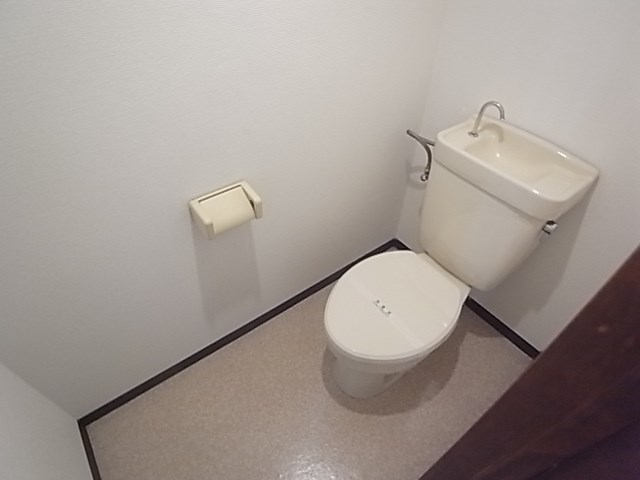 トイレ　トイレもきれいです