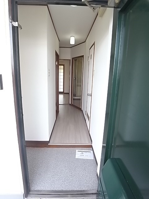 玄関　ゆったりとした玄関です