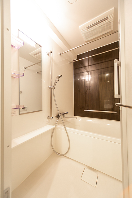 バス・シャワールーム　※写真は同タイプ住戸です。