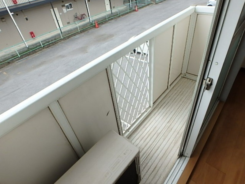 バルコニー　図面と現状に相違がある場合には現状を優先