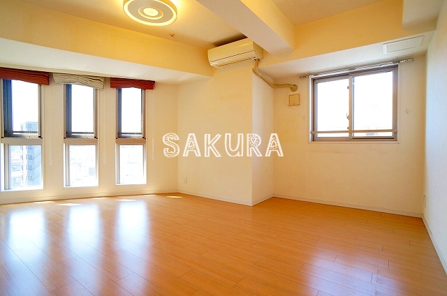 居室・リビング　使いやすい形の為、レイアウトを楽しめます♪